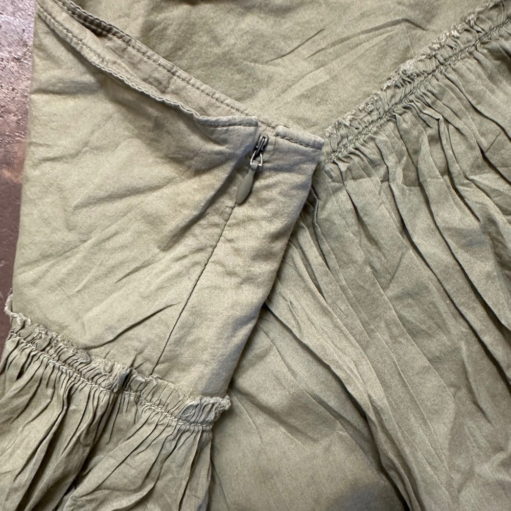 GAP Olive Green Mini Skirt Tiered Ruffle Hem Casual Flared‎ Size 4 - Picture 4 of 4
